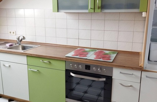 Winzer Apartment | Schöne Atelierferienwohnung mit Balkon a. d. Donau