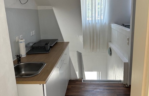 Gladbach Apartment | Schöne DG Wohnung in MG Zentrum