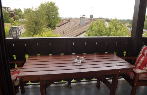 Stubenberg Apartment | Schöne Dreizimmerwohnung mit Balkon und Alpenblick