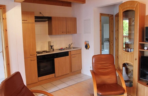 Boddin Apartment | Schöne Ferienwohnung mit Terrasse in Boddin