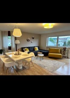 Weingarten Apartment | Schöne große Ferienwohnung BASILIKABLICK stadtnah ruhig Nähe Bodensee mit Aussicht
