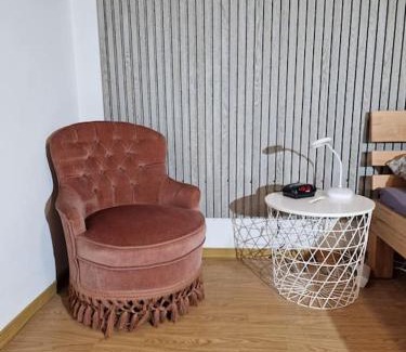 Buettelborn Apartment | Schöne große Wohnung 2 Schlafzimmer Max 5 Personen