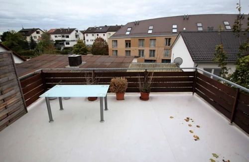 Ingersheim House | Schöne, Große Wohnung mit Parkplatz und Terasse