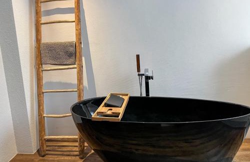 Poschiavo Apartment | Schöne, sonnige Parterrewohung 3 Zi. mit Garten
