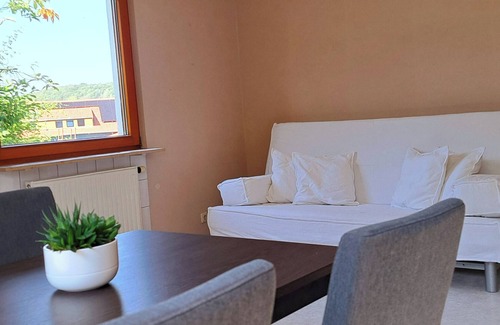 Oberkalbach Apartment | Schöne Wohnung Am Tor zur Rhön