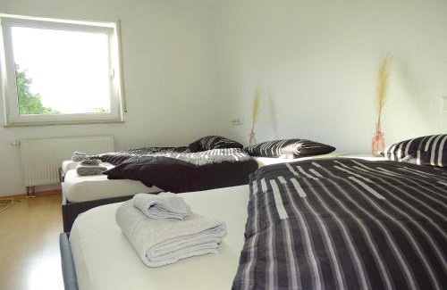 Rudersberg Apartment | Schöne Wohnung bis 6 Personen - Zentral - WLAN - Küche - TV