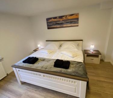 Boostedt Apartment | Schöne Wohnung mit Garten beim Outletcenter 5 km