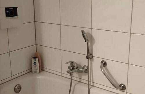 Huls Apartment | Schöne Wohnung mit Gutem Innenaussehen für Gäste