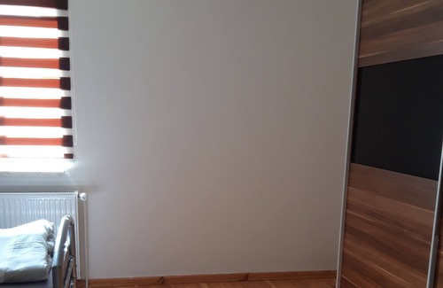 Haleben Apartment | Schöne Zeit im Landhaus Stil mit Seen in der Nähe