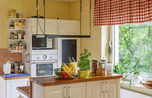 Hochdorf-Assenheim House | Schönes Eckzimmer