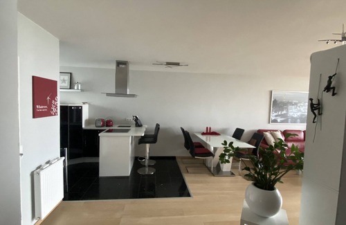 Innenhafen Apartment | Schönes Feriendomizil mit Meerblick Südstrand Nähe Fliegerdeich in Wilhelmshaven