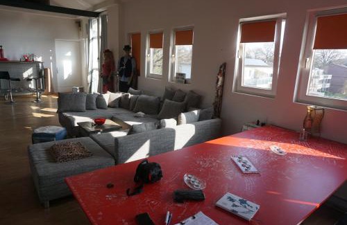 Schenefeld House | Schönes Loft über den Dächern