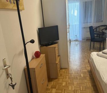 Basel Bed & Breakfast | Schönes Zimmer in der City Basel