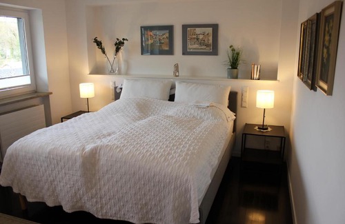 Berg Apartment | Schatzlhof Suite in Berg am Starnberger See