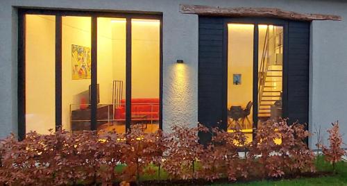 Bettingen House | Scheune als besonderes Ferienhaus in der Südeifel - SCHEIA