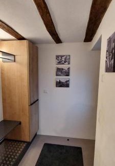 Bettingen House | Scheune als besonderes Ferienhaus in der Südeifel - SCHEIA