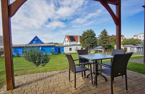 Thiessow Apartment | Schicke FeWo mit Terrasse, gratis Nutzung vom AHOI Erlebnisbad und Sauna in Sellin - Haus De niege Wech FeWo 01