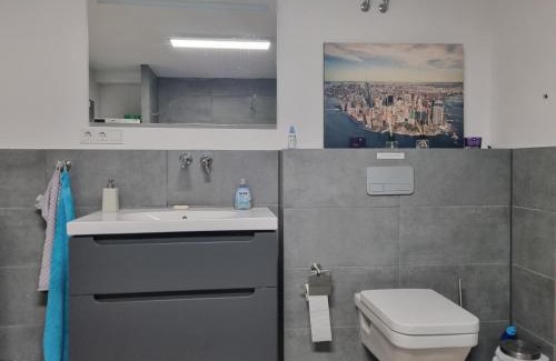 Holzheim Apartment | Schicke Gästewohnung Düsseldorf Neuss Köln