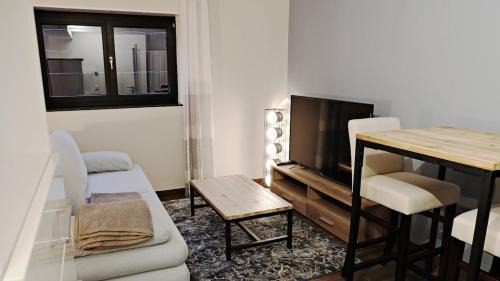 Rohrbach Apartment | Schicke Souterrainwohnung