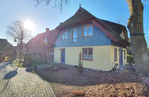Born auf dem Darss House | "Schiffszimmermannshaus" by Ferienhaus Strandgut