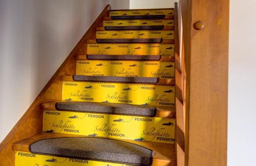 Kaltenkirchen Hotel | SchlafHütte