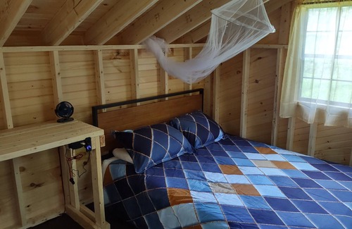Lincoln Cabin | Schlafman's Hollow Solar Camping Cabin 2