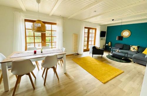 Ekenis House | Schleikate Ekenis