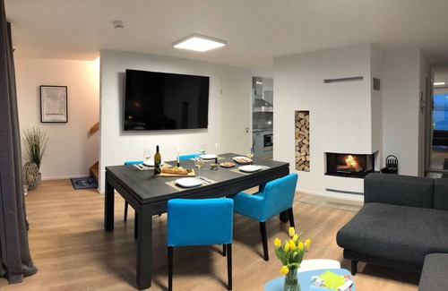 Olpenitz Villa | Schleivilla Hafenmeister by Seeblick Ferien ORO, Billardtisch, Kicker, Kamin
