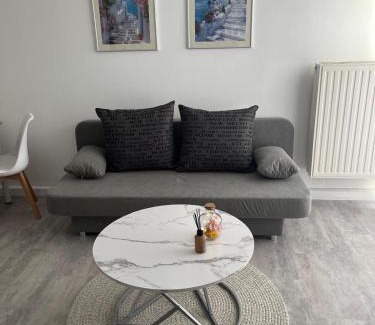 Schloß Neuhaus Apartment | Schloss Appartement