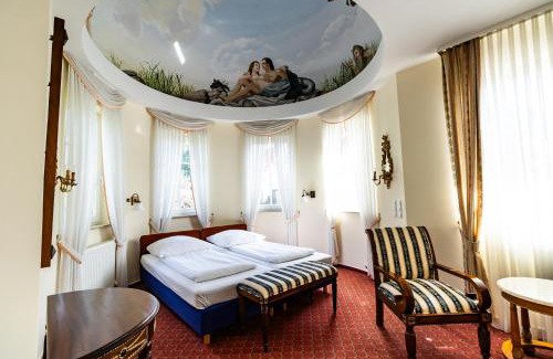 Neckarbischofsheim Hotel | Schloss Neckarbischofsheim