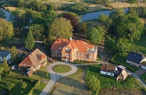 Putnitz Apartment | Schloss Pütnitz - Kanuspezial ab 4 Ü 06 Jan bis 29 April