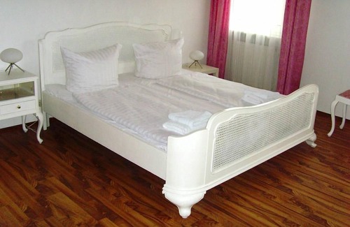 Heppenheim Bed & Breakfast | Schlossberg