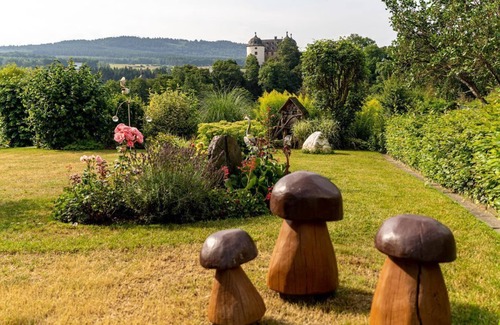Gemuenden Apartment | Schlossblick holiday apartment - apartment/apartment, shower and bathtub, non-smoking