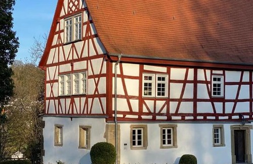 Jagsthausen Hotel | Schlosshotel Götzenburg