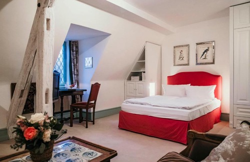 Jagsthausen Hotel | Schlosshotel Götzenburg