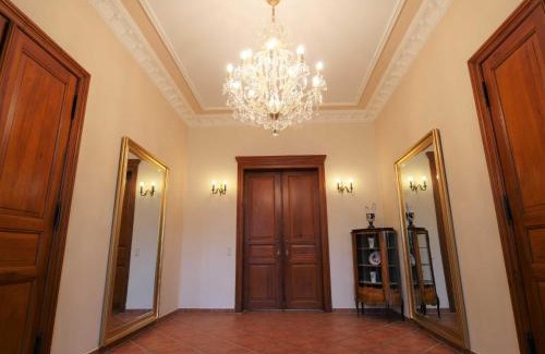 Hohen Demzin Hotel | Schlosshotel Gross Koethel