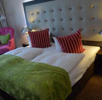 Kelkheim Hotel | Schlosshotel Rettershof