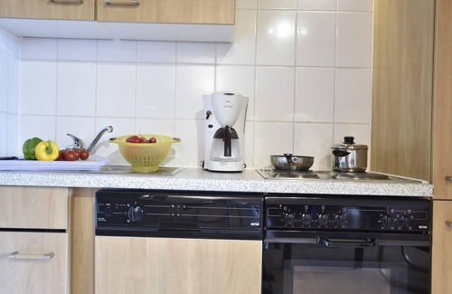 Boddin Apartment | Schoene Ferienwohnung mit Terrasse in Boddin