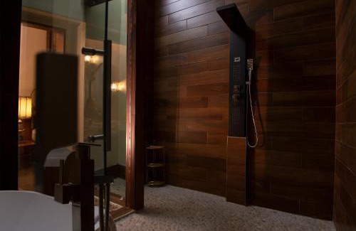 Neighborhood of the Arts Apartment | School 31 Lofts