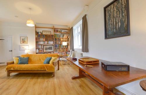 South Brent House | School House