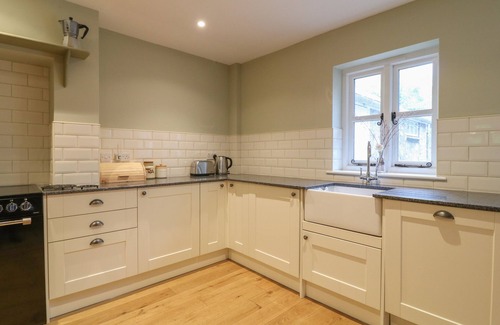 South Brent Cottage | SCHOOL HOUSE, pet friendly, country holiday cottage in Ivybridge