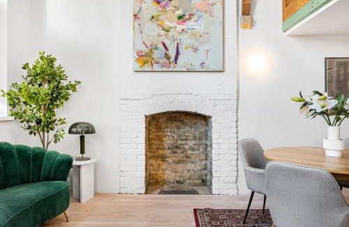 Bow West House | Schoolbell Mews full 3 bedroom 2 bathroom architect designed mews house Fabulous Bow, Victoria Park Location