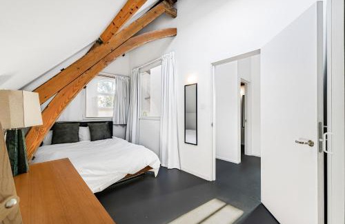 Bow West House | Schoolbell Mews full 3 bedroom 2 bathroom architect designed mews house Fabulous Bow, Victoria Park Location