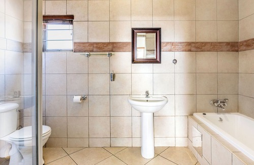 Pretoria House | Schoongezich Guesthouse