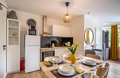 Altona-Nord Apartment | Schulterblatt-Apartments Hamburg Unit 3 For 5