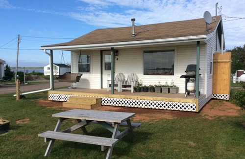 Summerside Cottage | Schurmans Shore Cottage #4
