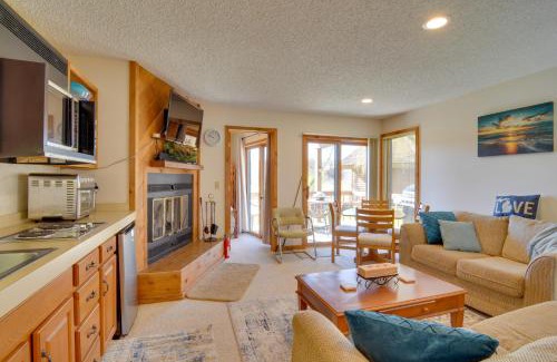 Mancelona Apartment | Schuss Mountain Resort Condo Steps to Golf!