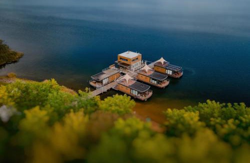 Laasow House | Schwimmende Ferienhäuser auf dem See - Spreewald