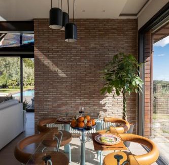 Ragalna House | Scialaj Villa di lusso sull'Etna con piscina e vista mare