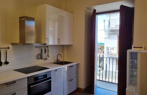 Scilla Apartment | Scilla appartamento Marina Grande solo 40 mt dal mare (appartamento Salina)